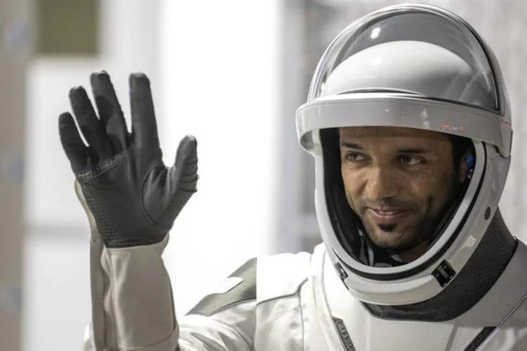 นักบินอวกาศชาวอาหรับคนแรกที่ทำ Spacewalk
